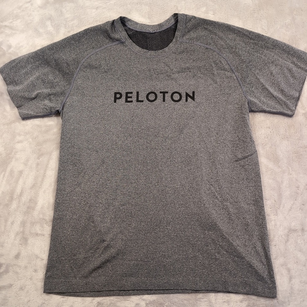 Lululemon Metal Vent Tech Shirt Mens Medium Gray Peloton Short Sleeve Training